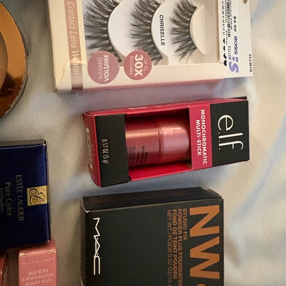 Makeup/ Beauty Product Bundle - Picture 7 of 16
